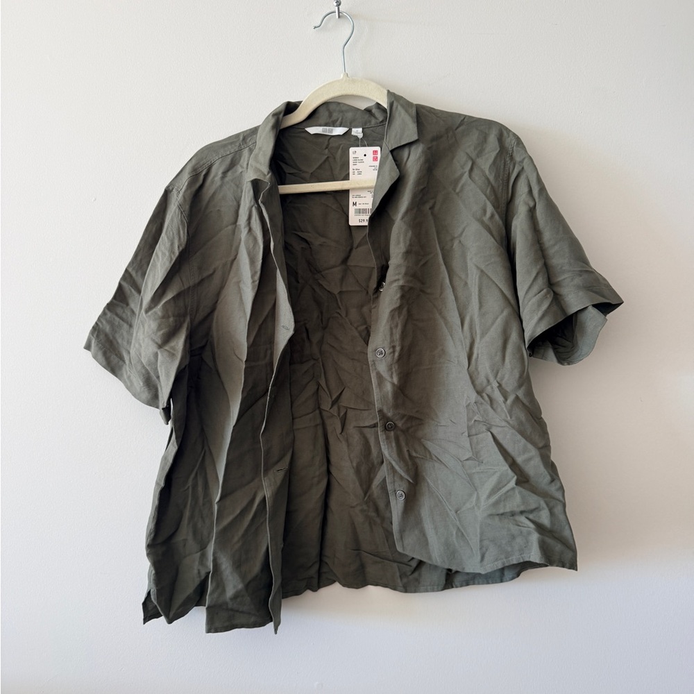 Uniqlo Olive Green Short Sleeve Shirt